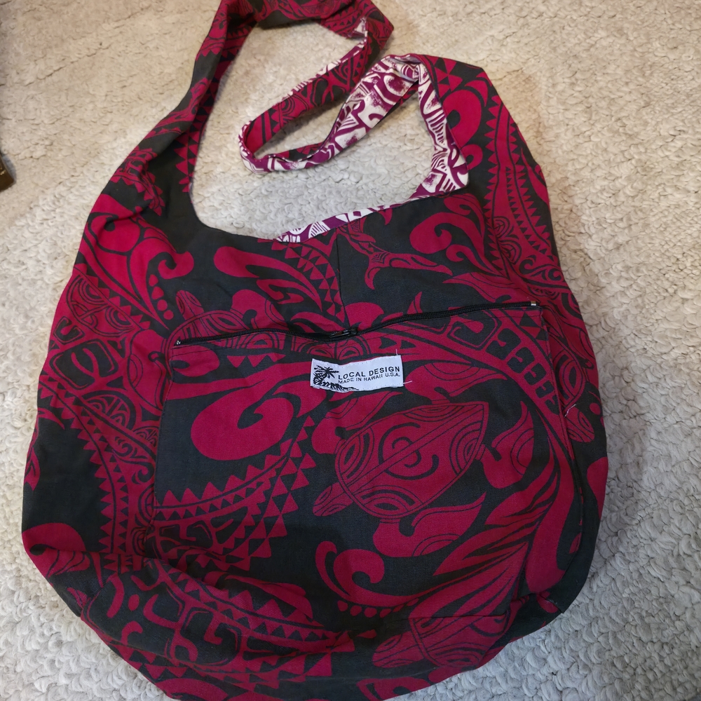 4/$25 Deal! Beautiful Hawaiian Patterned Deep Pink and Black Women's Bag